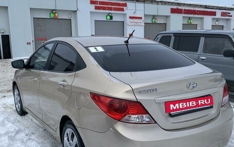 Hyundai Solaris II рестайлинг, 2011 год, 750 000 рублей, 7 фотография