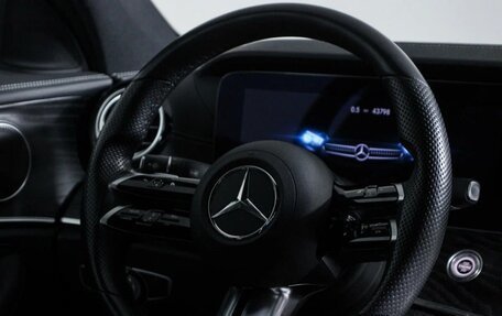 Mercedes-Benz E-Класс, 2021 год, 6 300 000 рублей, 9 фотография
