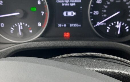 Hyundai Elantra VI рестайлинг, 2018 год, 1 800 000 рублей, 5 фотография