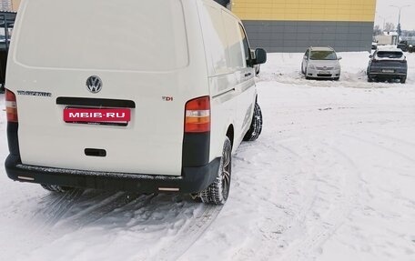 Volkswagen Transporter T5 рестайлинг, 2006 год, 1 290 000 рублей, 3 фотография