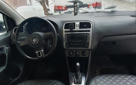 Volkswagen Polo VI (EU Market), 2013 год, 900 000 рублей, 8 фотография