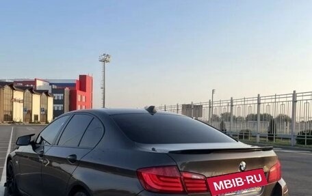 BMW 5 серия, 2010 год, 2 100 000 рублей, 2 фотография
