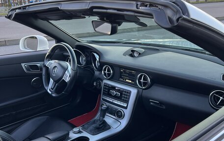 Mercedes-Benz SLK-Класс, 2014 год, 3 600 000 рублей, 19 фотография