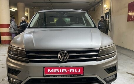 Volkswagen Tiguan II, 2020 год, 3 500 000 рублей, 6 фотография