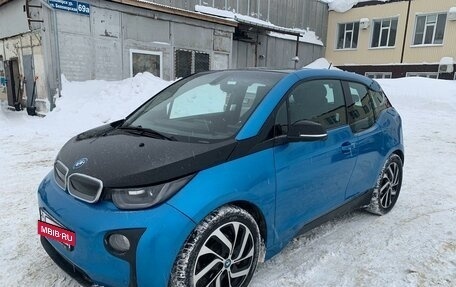 BMW i3 I01 рестайлинг, 2017 год, 2 490 000 рублей, 11 фотография