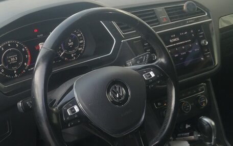 Volkswagen Tiguan II, 2017 год, 2 930 000 рублей, 7 фотография