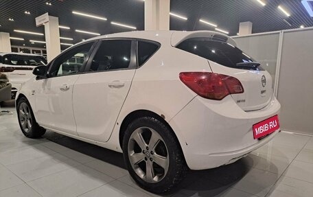 Opel Astra J, 2013 год, 865 000 рублей, 4 фотография