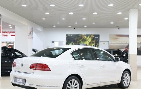 Volkswagen Passat B7, 2014 год, 949 000 рублей, 2 фотография