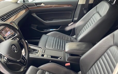 Volkswagen Passat B8 рестайлинг, 2019 год, 2 530 000 рублей, 8 фотография