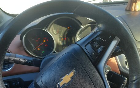 Chevrolet Cruze II, 2013 год, 850 000 рублей, 9 фотография