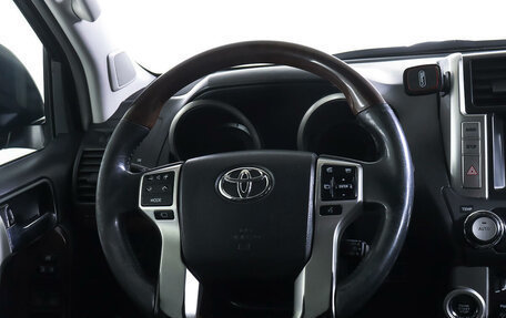 Toyota Land Cruiser Prado 150 рестайлинг 2, 2010 год, 3 099 000 рублей, 17 фотография