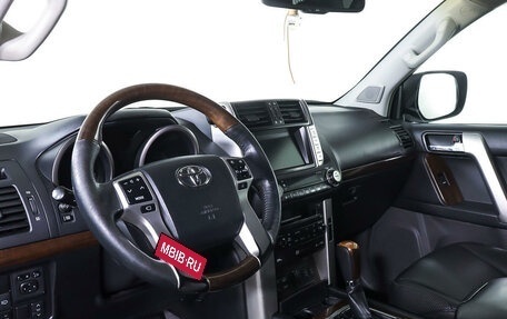 Toyota Land Cruiser Prado 150 рестайлинг 2, 2010 год, 3 099 000 рублей, 16 фотография