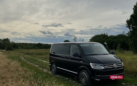 Volkswagen Multivan T6 рестайлинг, 2018 год, 4 900 000 рублей, 29 фотография