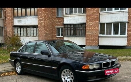 BMW 7 серия, 2000 год, 570 000 рублей, 2 фотография
