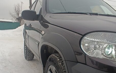 Chevrolet Niva I рестайлинг, 2011 год, 575 000 рублей, 5 фотография