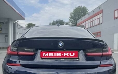 BMW 3 серия, 2019 год, 3 700 000 рублей, 14 фотография