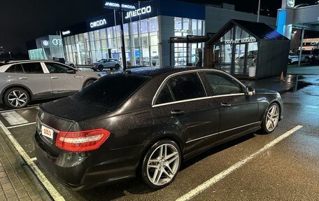Mercedes-Benz E-Класс, 2012 год, 1 900 000 рублей, 3 фотография