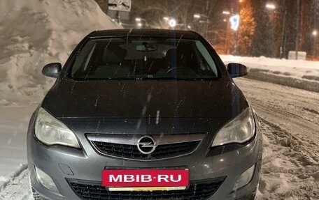 Opel Astra J, 2011 год, 460 000 рублей, 4 фотография