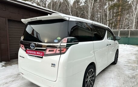 Toyota Vellfire II, 2018 год, 4 400 000 рублей, 3 фотография