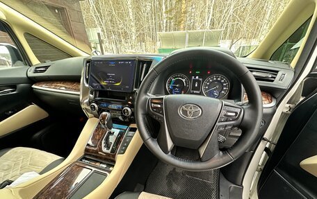 Toyota Vellfire II, 2018 год, 4 400 000 рублей, 9 фотография