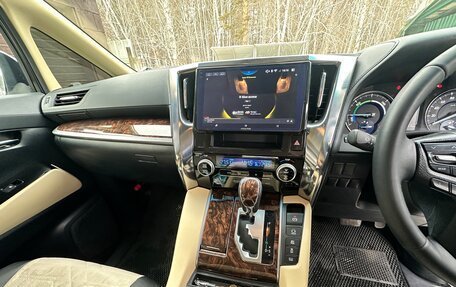 Toyota Vellfire II, 2018 год, 4 400 000 рублей, 8 фотография