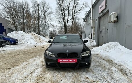 BMW 3 серия, 2011 год, 1 400 000 рублей, 2 фотография