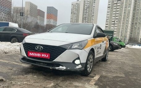 Hyundai Solaris II рестайлинг, 2021 год, 1 400 000 рублей, 1 фотография