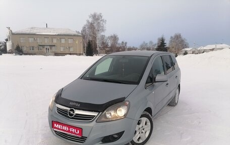 Opel Zafira B, 2010 год, 940 000 рублей, 1 фотография
