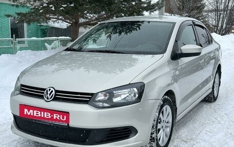 Volkswagen Polo VI (EU Market), 2014 год, 915 000 рублей, 2 фотография
