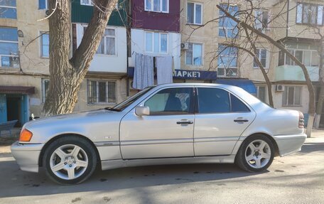 Mercedes-Benz C-Класс, 1998 год, 310 000 рублей, 4 фотография