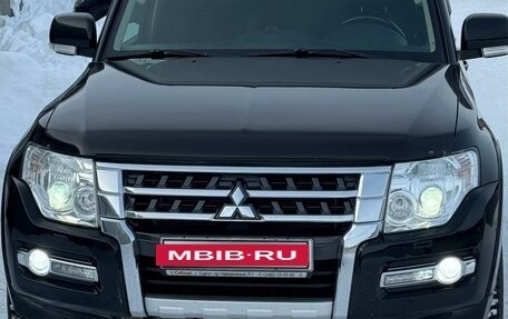 Mitsubishi Pajero IV, 2014 год, 3 800 000 рублей, 2 фотография