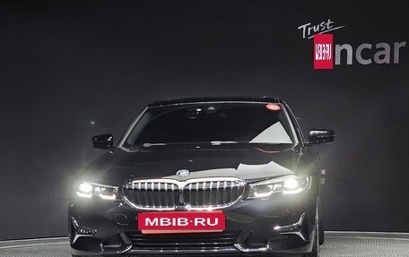 BMW 3 серия, 2021 год, 3 200 000 рублей, 3 фотография
