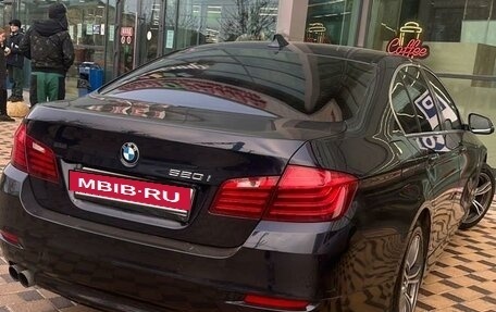 BMW 5 серия, 2014 год, 2 130 000 рублей, 3 фотография