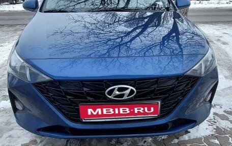 Hyundai Solaris II рестайлинг, 2021 год, 1 840 000 рублей, 1 фотография