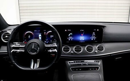 Mercedes-Benz E-Класс, 2021 год, 5 789 900 рублей, 9 фотография