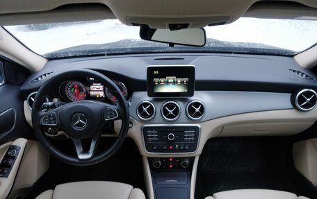 Mercedes-Benz GLA, 2015 год, 2 600 000 рублей, 11 фотография