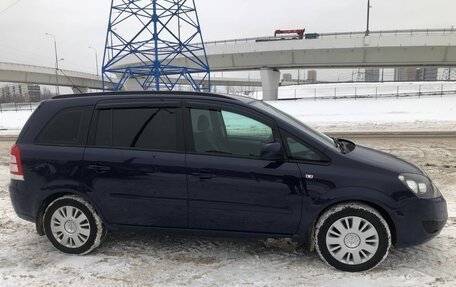 Opel Zafira B, 2012 год, 885 000 рублей, 4 фотография
