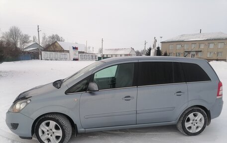 Opel Zafira B, 2010 год, 940 000 рублей, 2 фотография