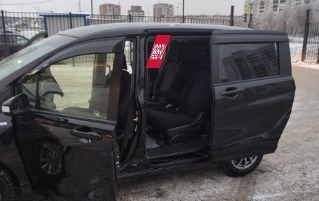 Honda Freed I, 2014 год, 1 400 000 рублей, 3 фотография