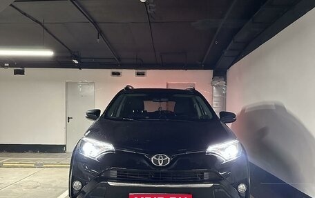 Toyota RAV4, 2018 год, 3 400 000 рублей, 1 фотография