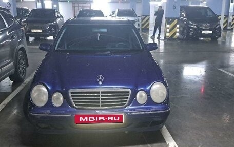 Mercedes-Benz E-Класс, 1999 год, 300 000 рублей, 2 фотография