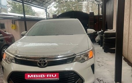 Toyota Camry, 2016 год, 2 150 000 рублей, 2 фотография