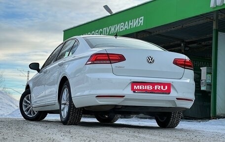 Volkswagen Passat B8 рестайлинг, 2018 год, 2 160 000 рублей, 8 фотография
