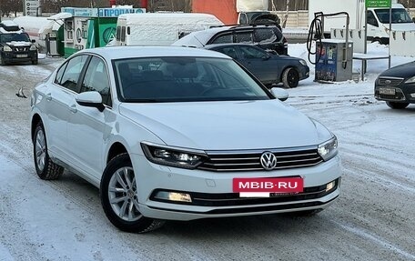 Volkswagen Passat B8 рестайлинг, 2018 год, 2 160 000 рублей, 3 фотография