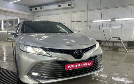 Toyota Camry, 2019 год, 3 550 000 рублей, 2 фотография