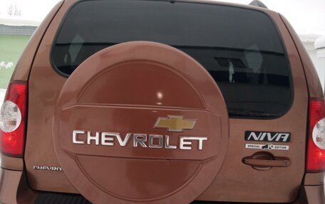 Chevrolet Niva I рестайлинг, 2017 год, 800 000 рублей, 3 фотография