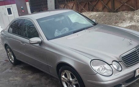 Mercedes-Benz E-Класс, 2003 год, 750 000 рублей, 2 фотография