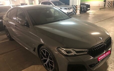 BMW 5 серия, 2021 год, 6 200 000 рублей, 2 фотография