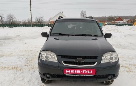Chevrolet Niva I рестайлинг, 2011 год, 630 000 рублей, 2 фотография