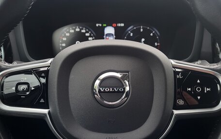 Volvo V60 II, 2019 год, 2 690 000 рублей, 24 фотография